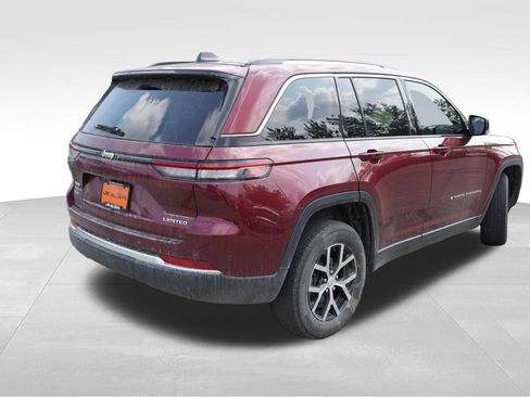 Certified 2023 Jeep Grand Cherokee Limited AWD/4WD image 3
