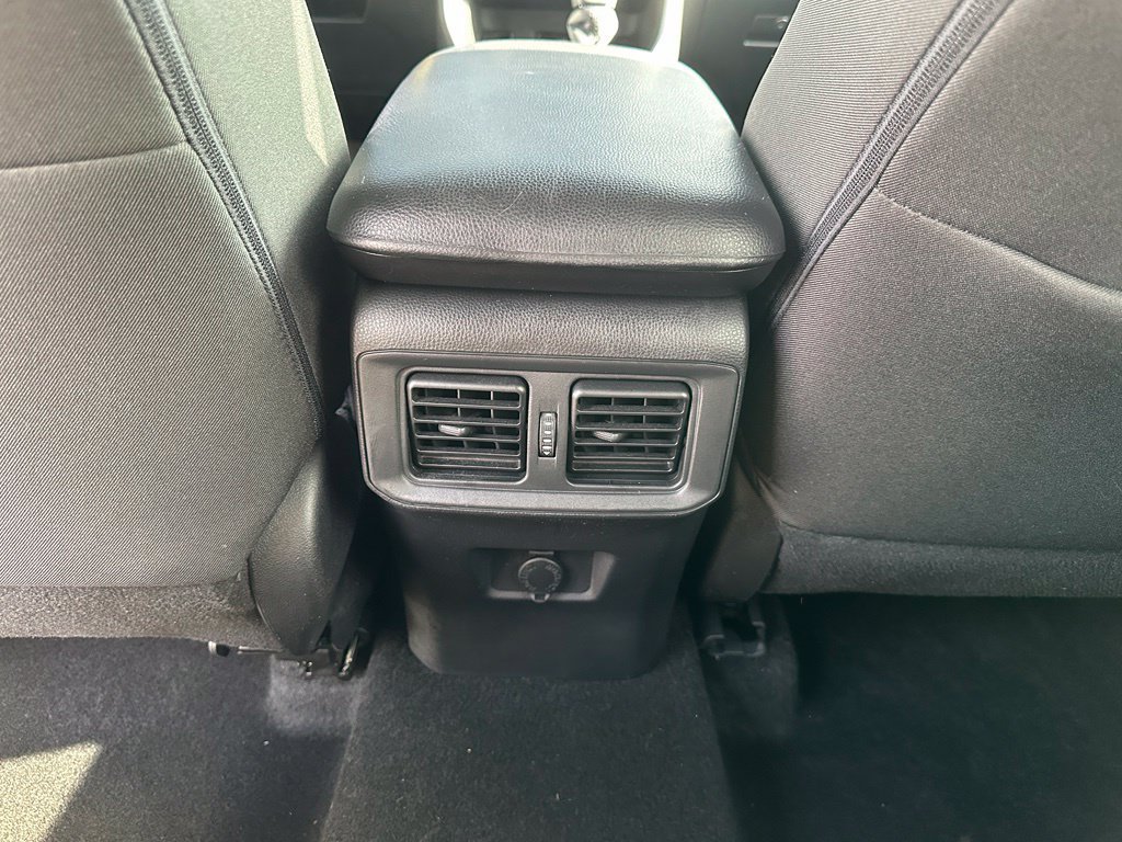 Used 2024 Toyota RAV4 LE AWD/4WD image 24