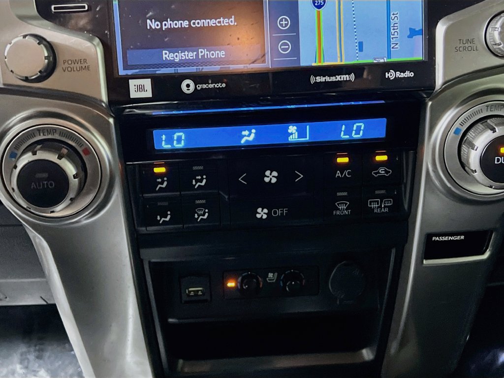 Used 2022 Toyota 4Runner Limited AWD/4WD image 23