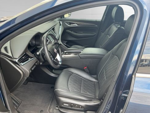 Used 2024 Buick Enclave Avenir w/ Avenir Technology Package AWD/4WD image 9