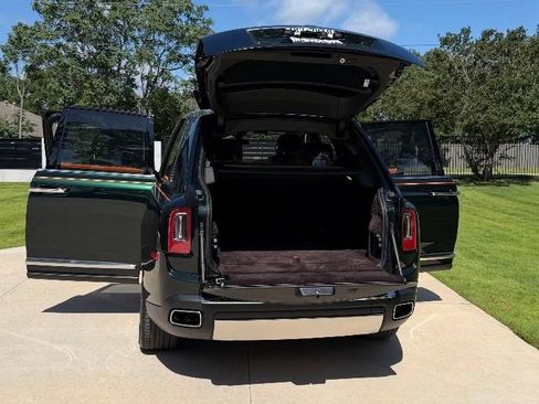 Used 2023 Rolls-Royce Cullinan w/ Cullinan Package AWD/4WD image 13