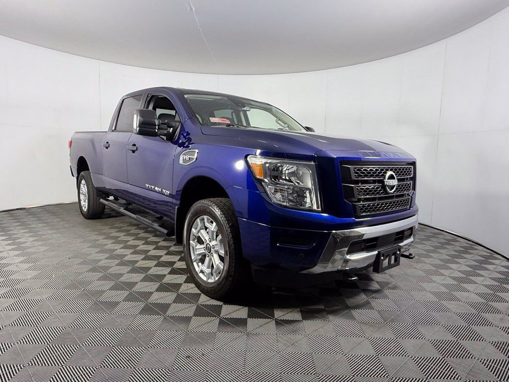 Used 2024 Nissan Titan SV w/ SV Convenience Package AWD/4WD image 4