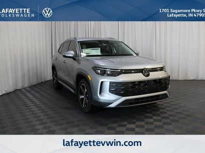 New 2025 Volkswagen Tiguan SE