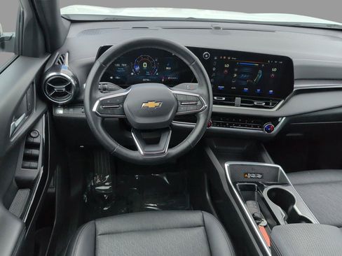 Used 2025 Chevrolet Equinox LT w/ Convenience Package II FWD image 30