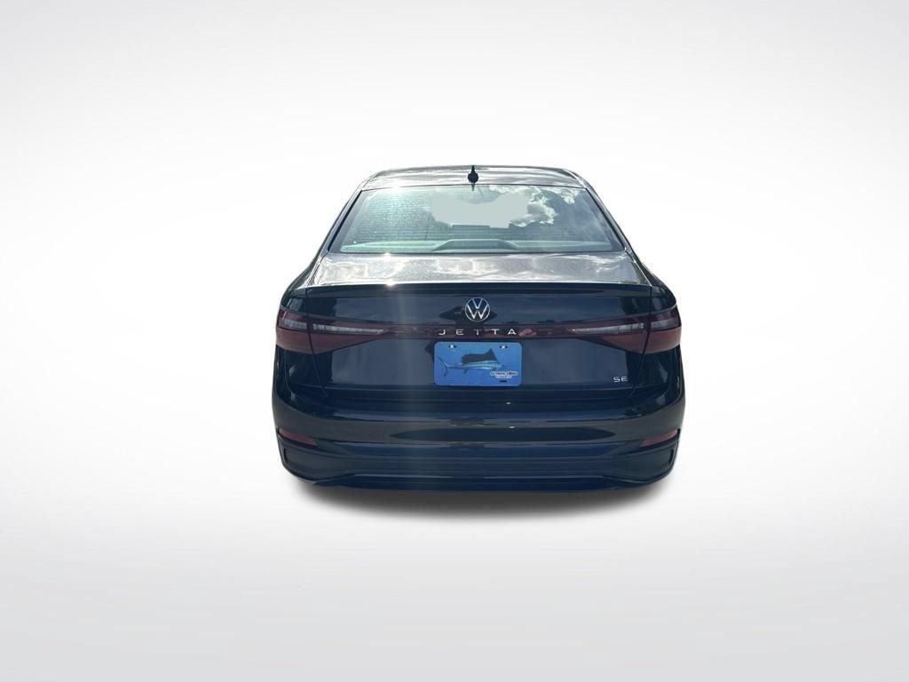 Used 2025 Volkswagen Jetta SE FWD image 7