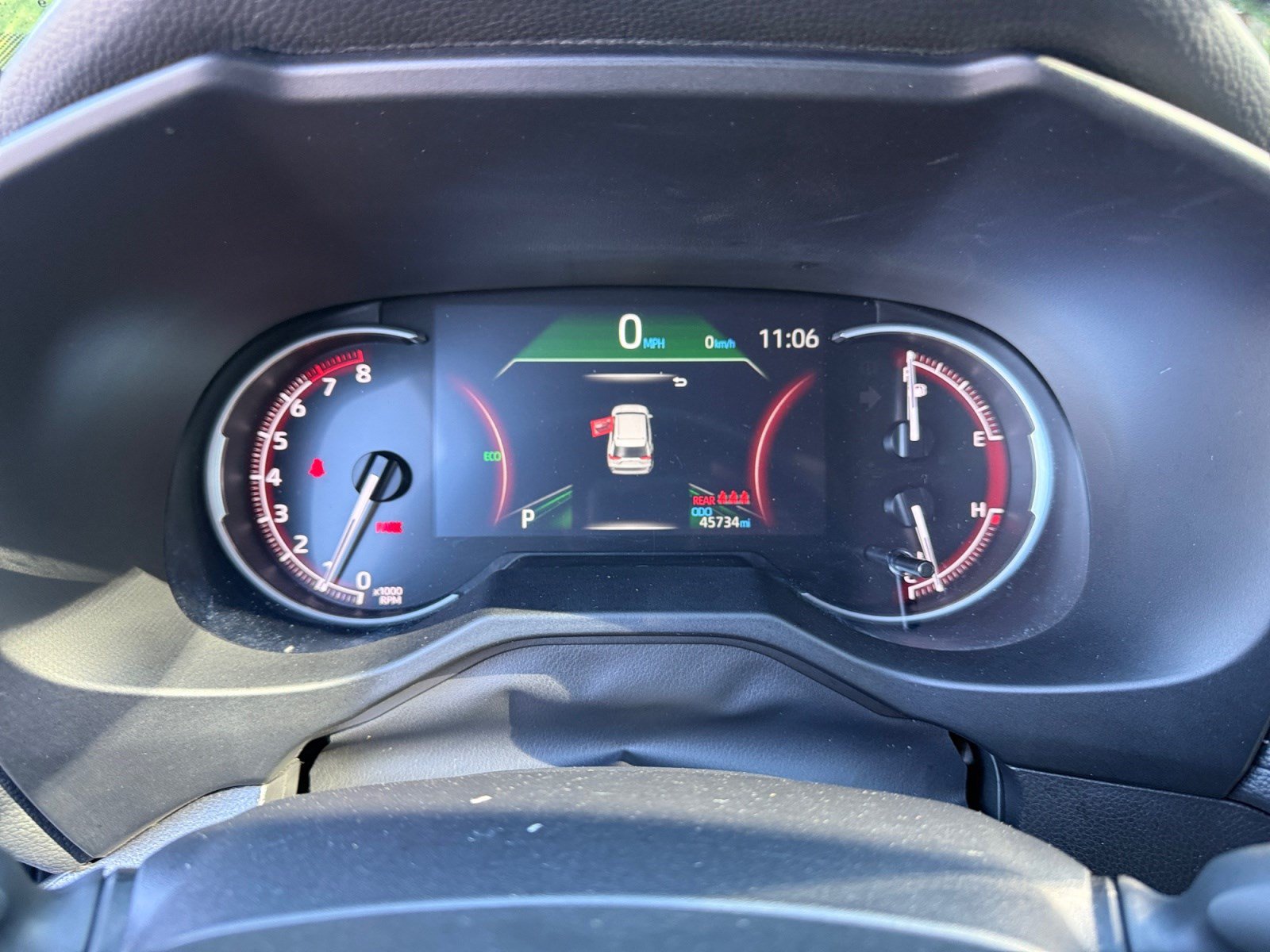 Used 2025 Toyota RAV4 LE AWD/4WD image 10