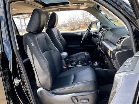 Used 2023 Toyota 4Runner 40th Anniversary SE image 9