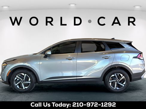 Certified 2025 Kia Sportage LX FWD image 12