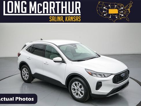 Certified 2023 Ford Escape Active w/ Tech Pack #2 image 1