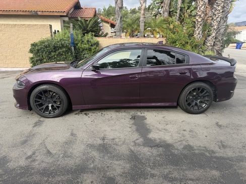 Used 2020 Dodge Charger R/T w/ Blacktop Package image 4