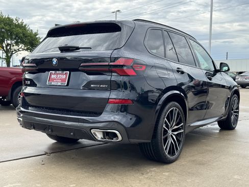 Used 2025 BMW X5 sDrive40i w/ M Sport Package RWD image 8