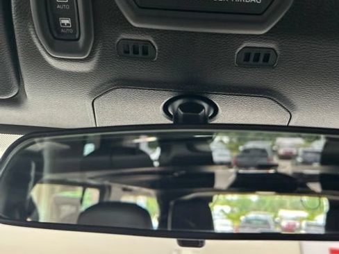 Used 2021 Jeep Wrangler Unlimited Sahara AWD/4WD image 16
