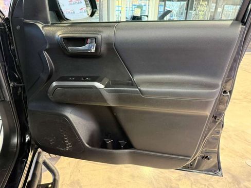 Used 2023 Toyota Tacoma TRD Off-Road image 50