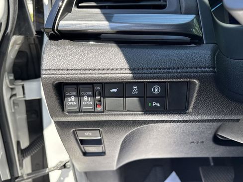 Certified 2024 Honda Odyssey Elite image 14