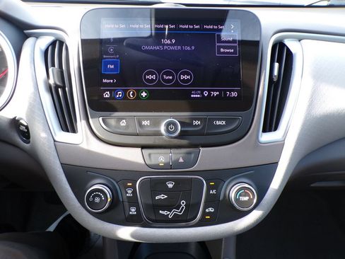 Used 2024 Chevrolet Malibu LS FWD image 24