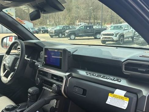 New 2026 Toyota Tacoma SR5 AWD/4WD image 30