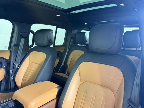 Used 2023 Land Rover Defender 130 X AWD/4WD image 6