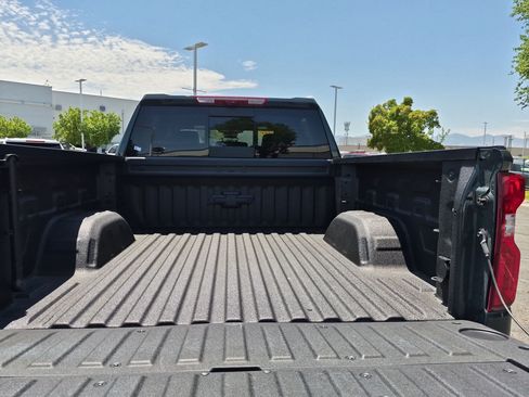 Used 2025 Chevrolet Silverado 1500 ZR2 w/ Technology Package AWD/4WD image 32
