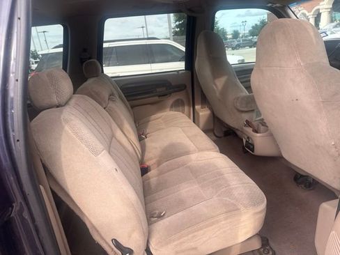 Used 2001 Ford Excursion XLT AWD/4WD image 4