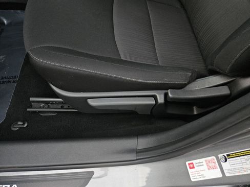 Used 2025 Nissan Sentra SV image 27