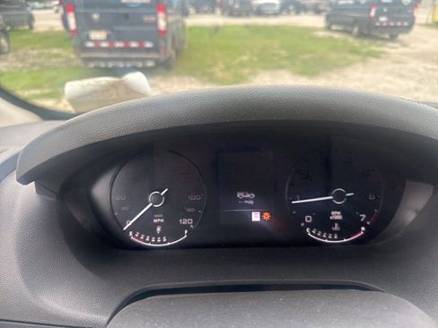 Used 2023 RAM ProMaster 2500 FWD image 13