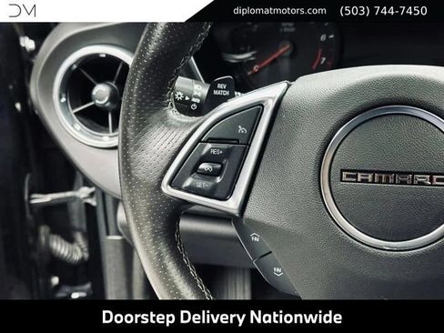 Used 2018 Chevrolet Camaro SS RWD image 27