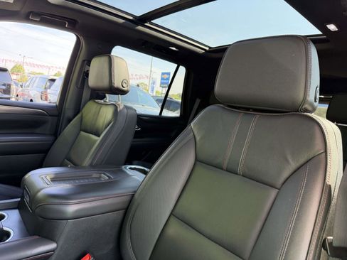 Used 2024 Chevrolet Tahoe RST w/ Luxury Package AWD/4WD image 9