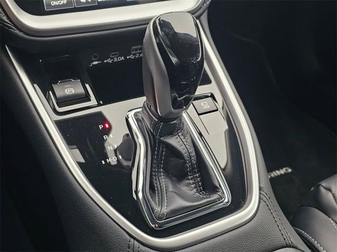 Used 2025 Subaru Outback Touring image 35