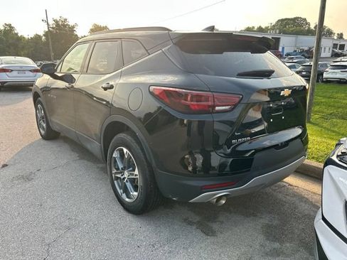 Used 2024 Chevrolet Blazer LT w/ Convenience Package FWD image 4