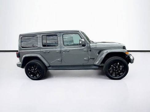 Used 2022 Jeep Wrangler Unlimited Sahara image 9