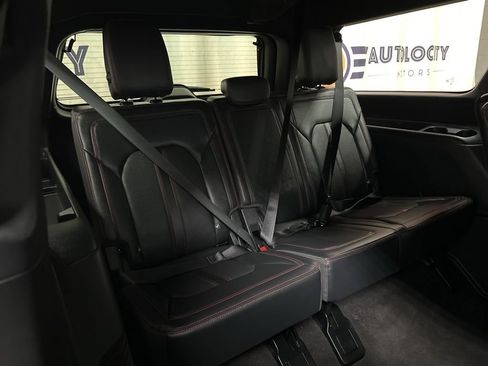 Used 2024 Ford Expedition Max Limited AWD/4WD image 36