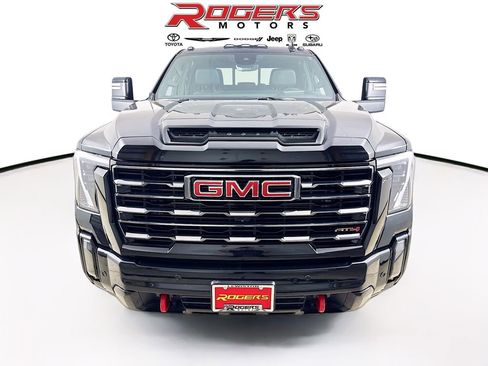 Used 2024 GMC Sierra 2500 AT4 w/ AT4 Premium Plus Package AWD/4WD image 7