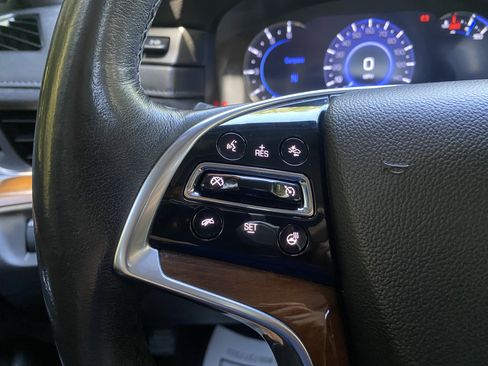 Used 2020 Cadillac Escalade Luxury AWD/4WD image 20