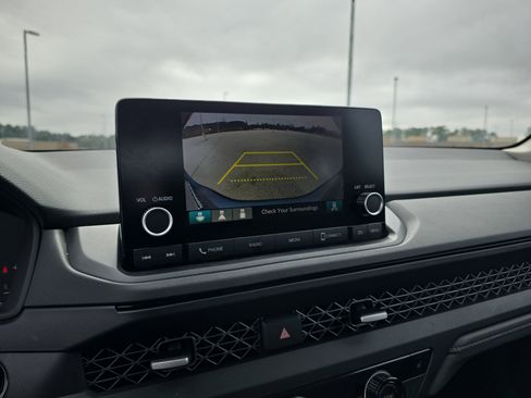 Used 2024 Honda Accord EX image 19