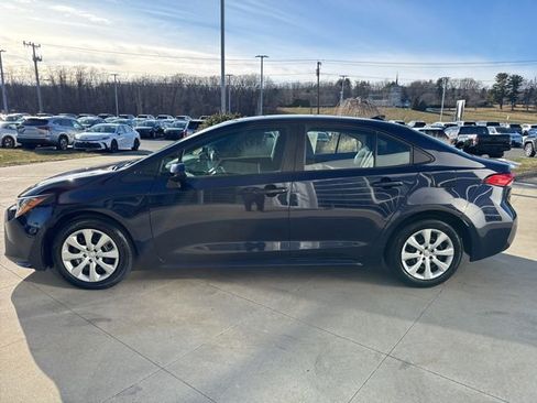Used 2024 Toyota Corolla LE image 4