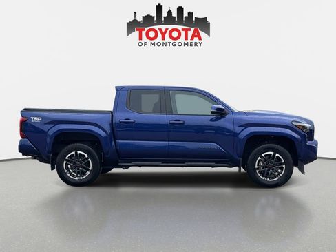 Used 2024 Toyota Tacoma TRD Sport w/ TRD Sport Upgrade Package image 2