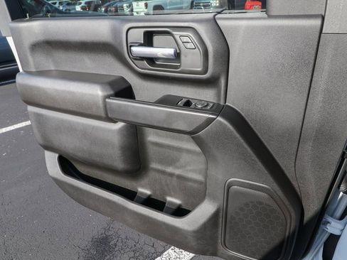 Used 2024 GMC Sierra 2500 Pro w/ Convenience Package image 13