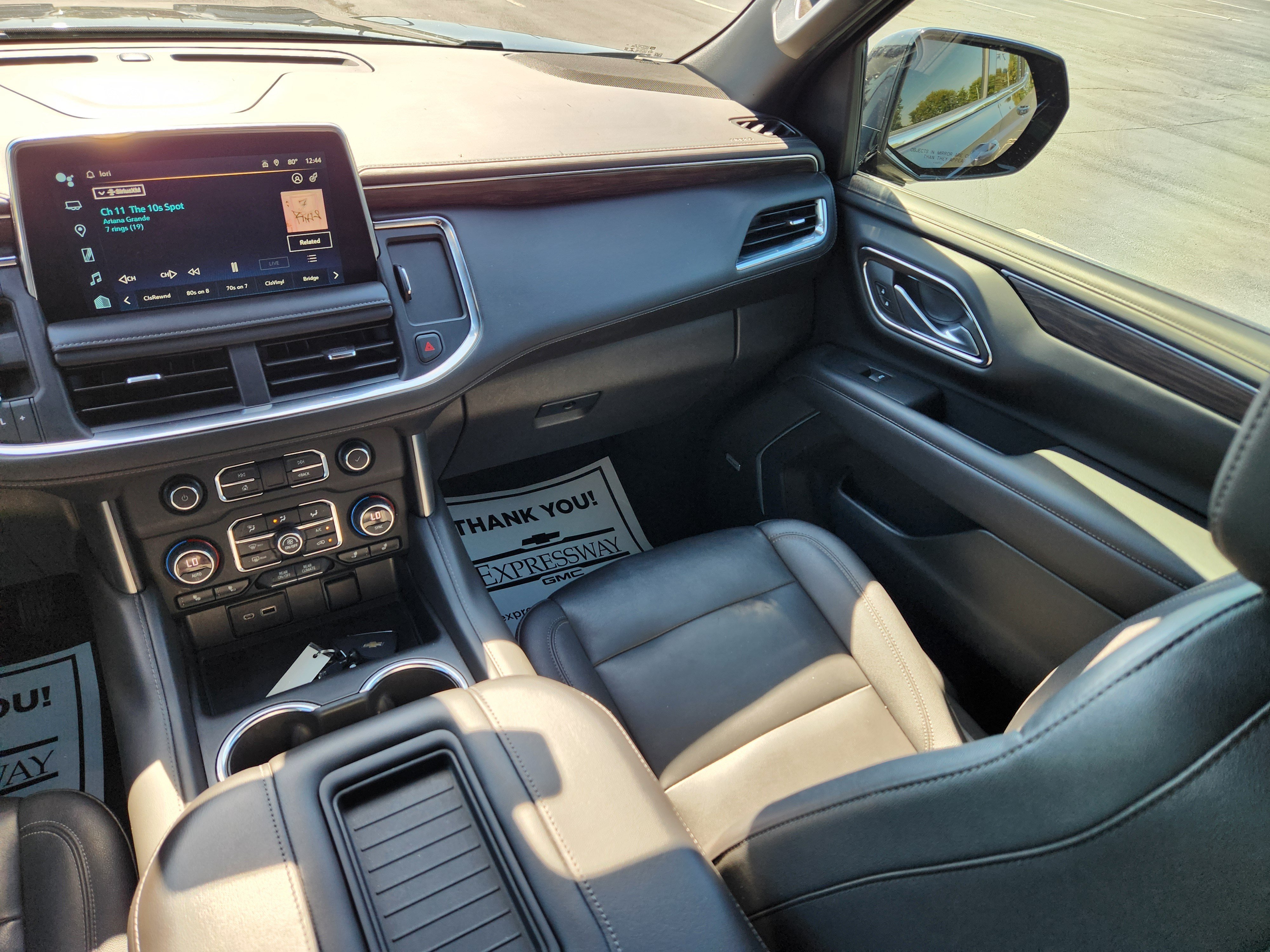 Used 2022 Chevrolet Tahoe LT w/ LT Signature Plus Package AWD/4WD image 17