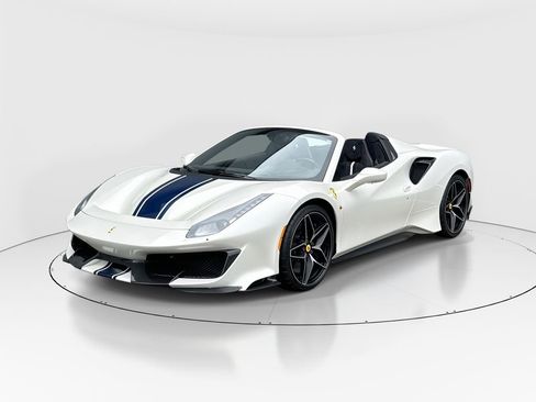 Used 2020 Ferrari 488 Pista Spider image 1