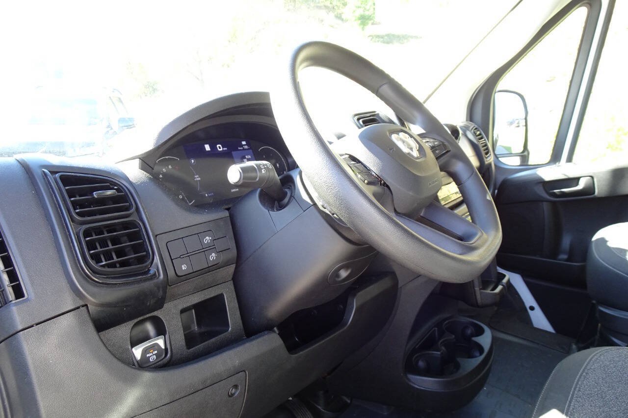 Used 2025 RAM ProMaster 2500 w/ U-Haul Equipment Group FWD image 14