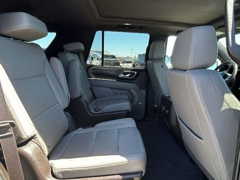 Used 2022 Chevrolet Tahoe LT w/ LT Signature Plus Package AWD/4WD image 13