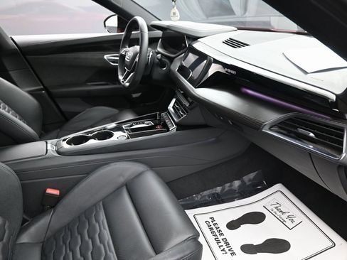 Used 2022 Audi e-tron GT Prestige w/ Prestige Package image 37