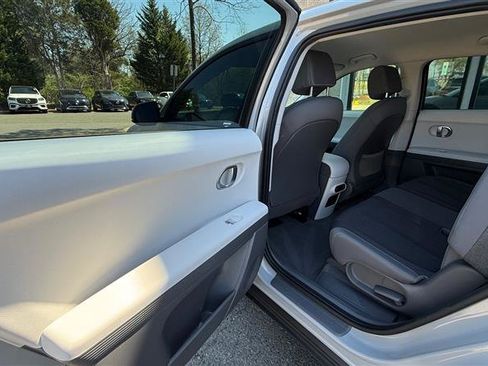 Used 2024 Hyundai Ioniq 5 SEL RWD image 16