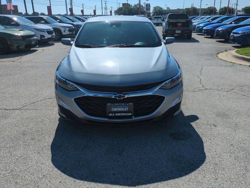 Used 2023 Chevrolet Malibu RS FWD image 3