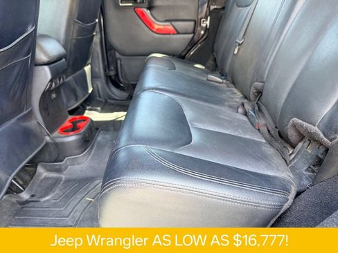 Used 2013 Jeep Wrangler Unlimited Rubicon AWD/4WD image 21