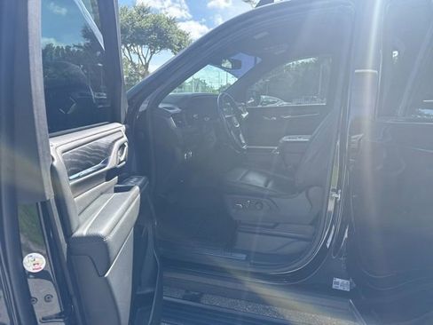 Used 2022 GMC Yukon XL Denali w/ Max Trailering Package RWD image 13