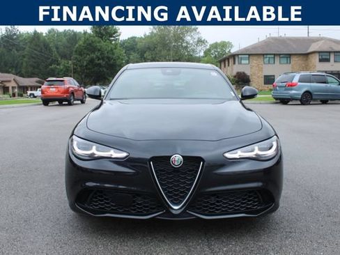 Used 2024 Alfa Romeo Giulia Ti AWD/4WD image 3