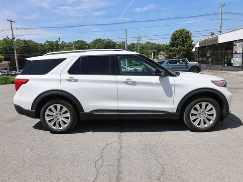 Used 2021 Ford Explorer Limited w/ Equipment Group 301A AWD/4WD image 8