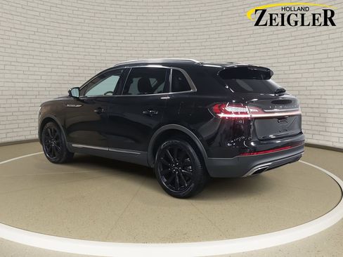 Used 2022 Lincoln Nautilus Reserve w/ Monochromatic Package image 7