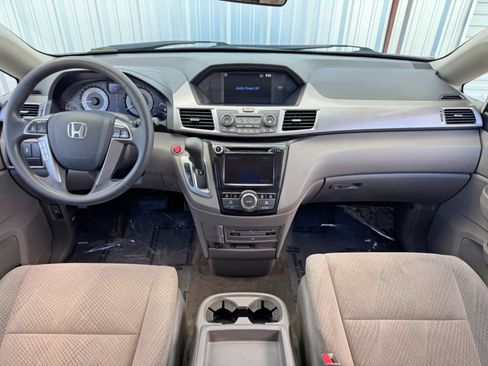 Used 2016 Honda Odyssey SE image 10